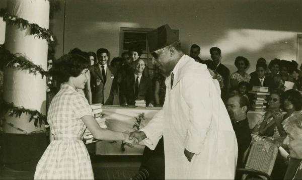 הפאשה עם תלמידה מצטיינת, תטואן 1960